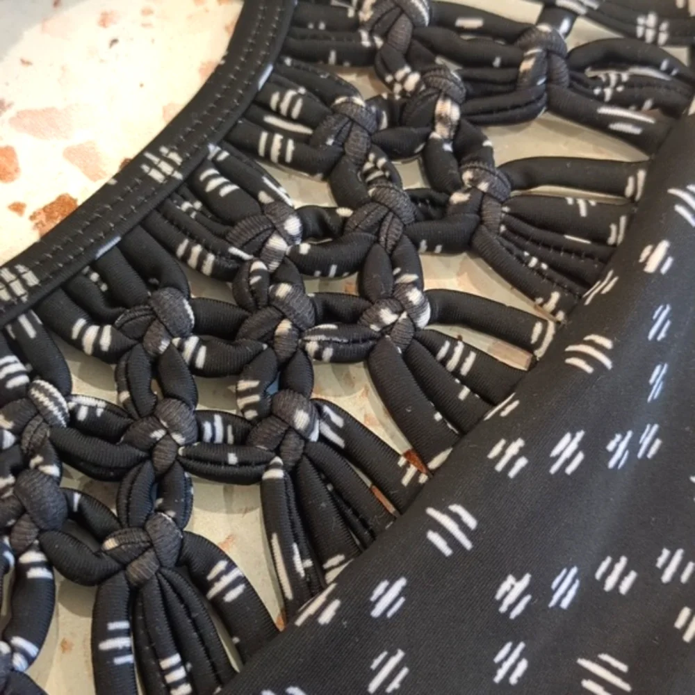 Old Navy black white